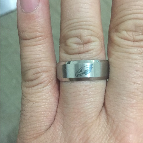 Silver Philadelphia Eagles Ring - Picture 4 of 4